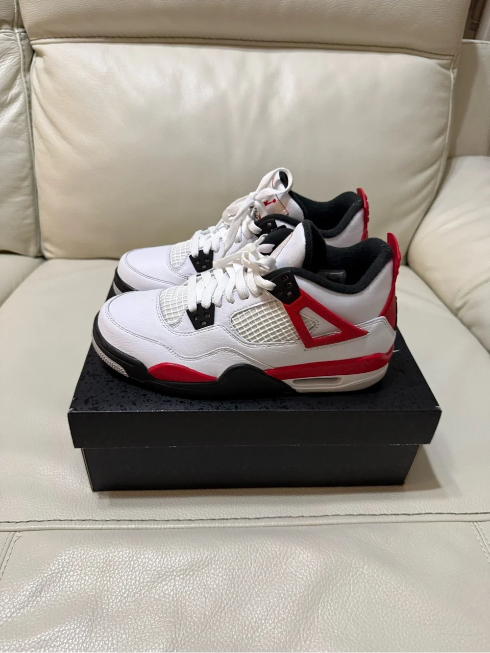 Air Jordan 4 Retro (GS) 408452 161 Size 7Y